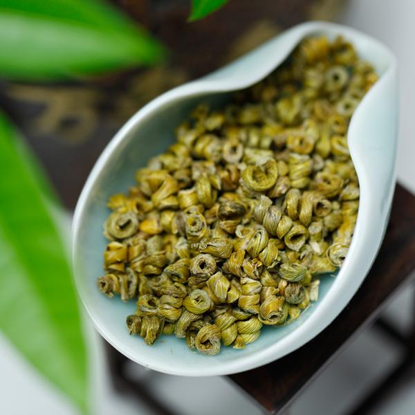 鐵皮楓斗的價格多少錢一斤?石斛鮮條比楓斗效果好?